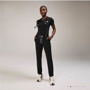 2 Pairs of Figs Black Formx Lena Tapered Slim Fit Pant